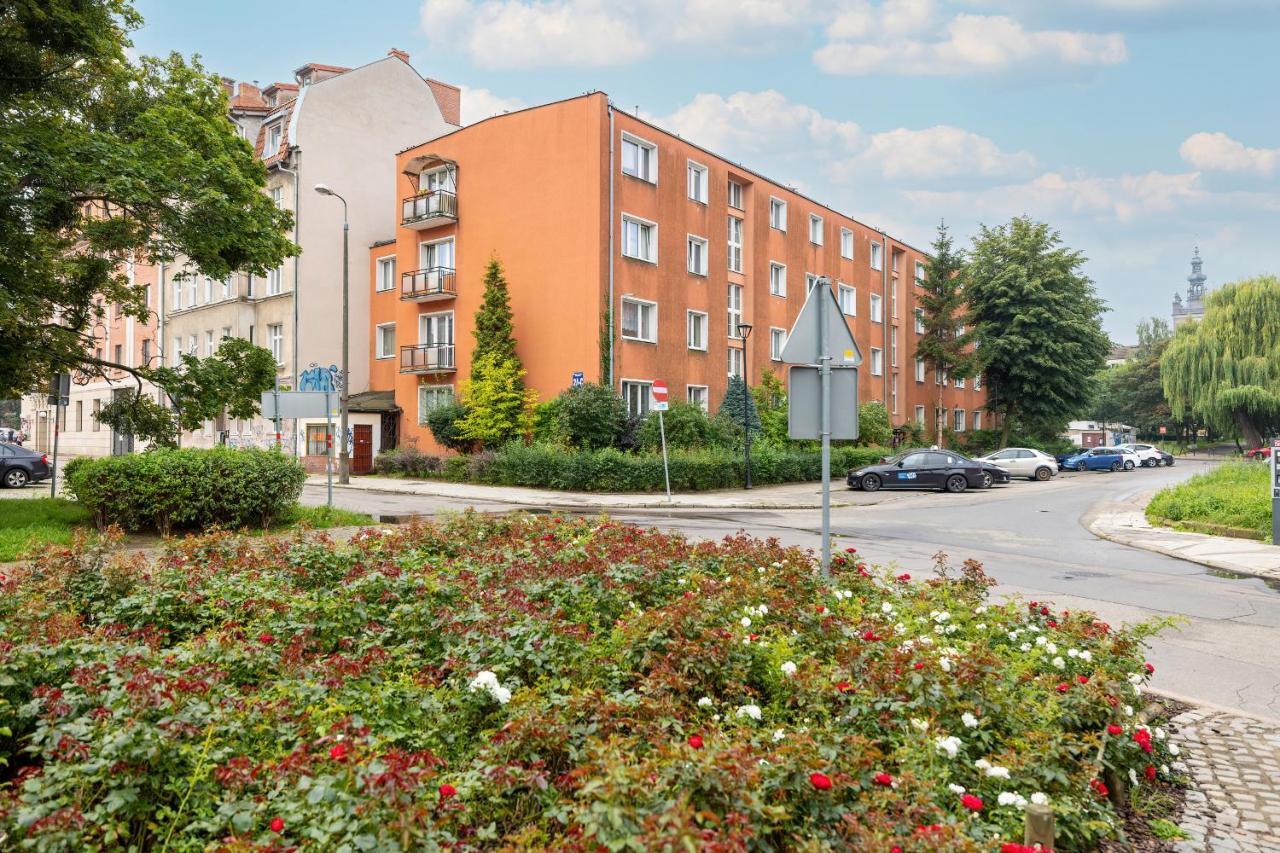 Beautiful One Bedroom Apartment Zamkowa By Rent Like Home Гданск Екстериор снимка